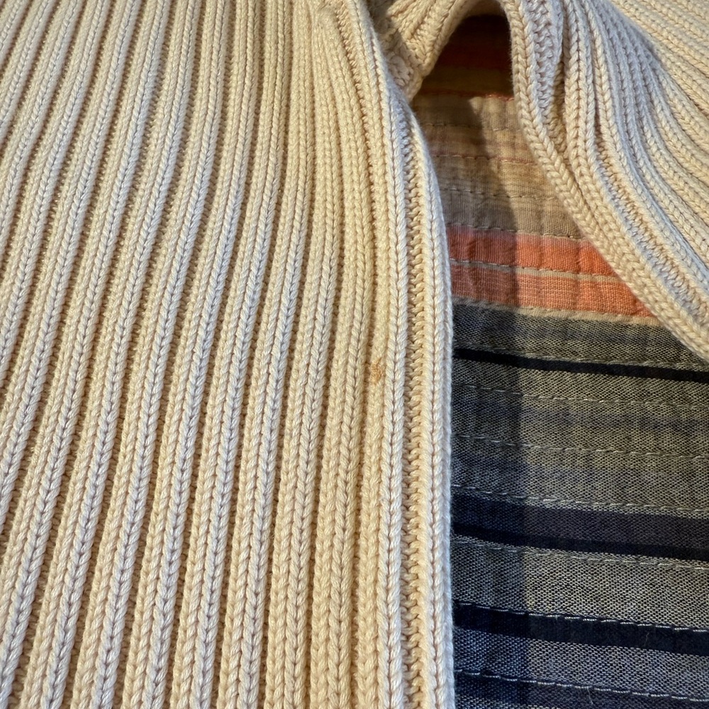 Banana Republic Cream Ribbed Turtleneck Sweater - Picture 2 of 12